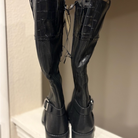 St Johns Bay Roslyn Riding Boot Size 8W Wide Calf Faux Leather Tall Black NEW - Picture 7 of 10